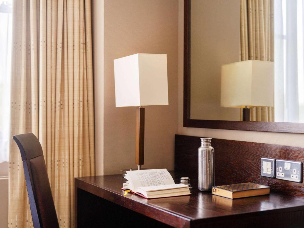 Mercure London Watford Hotel Buitenkant foto