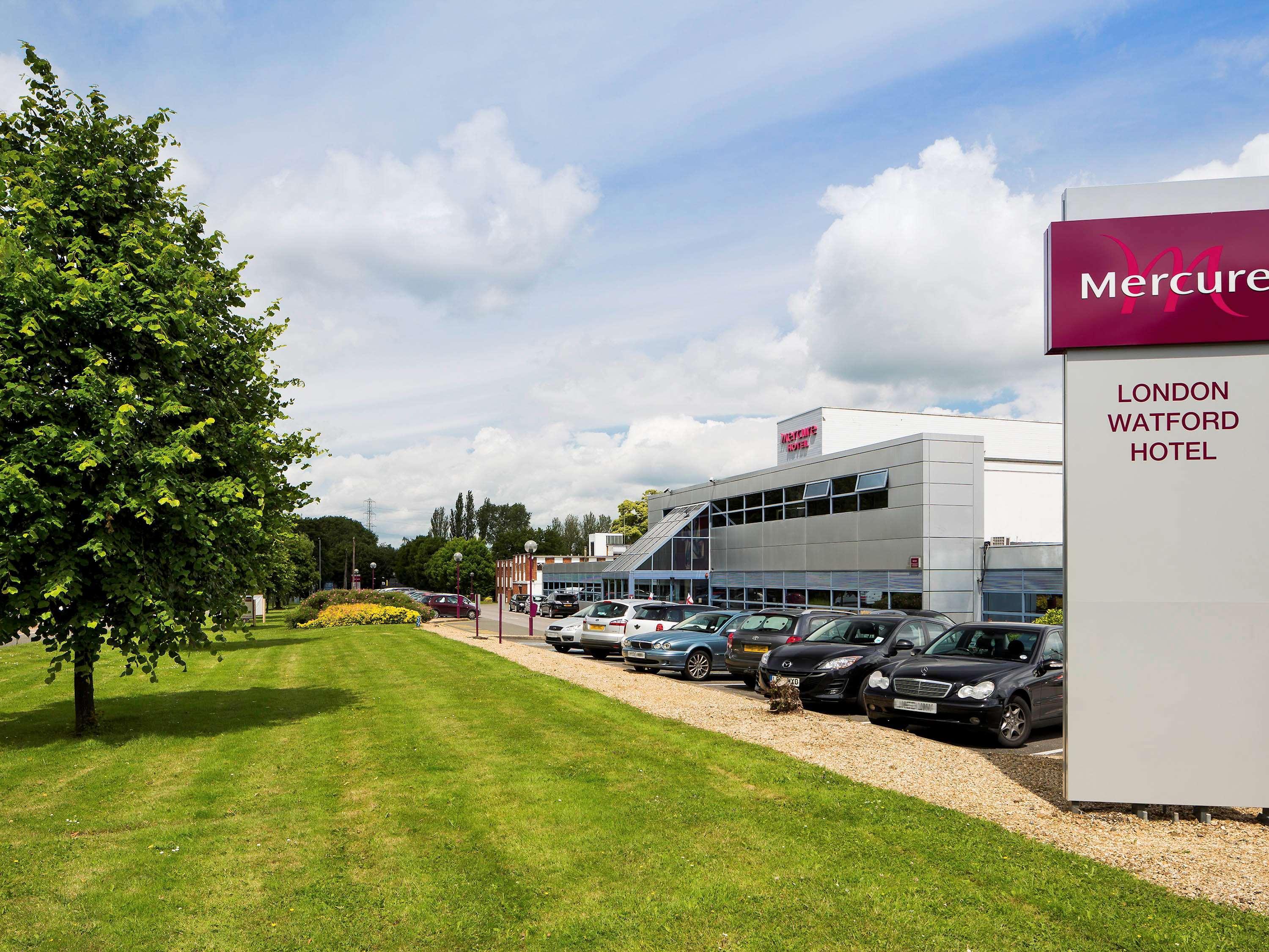 Mercure London Watford Hotel Buitenkant foto