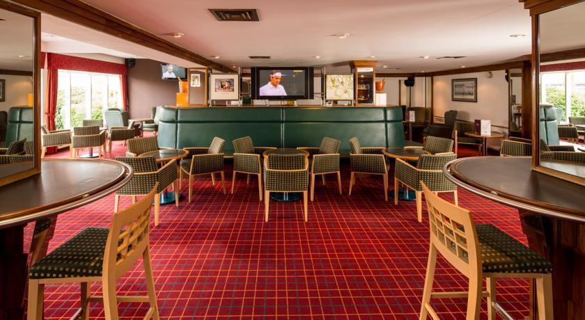Mercure London Watford Hotel Buitenkant foto